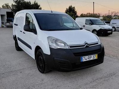 Branco Usado 2016 Citroën Berlingo Monovolume | € 11.900 (Caro)