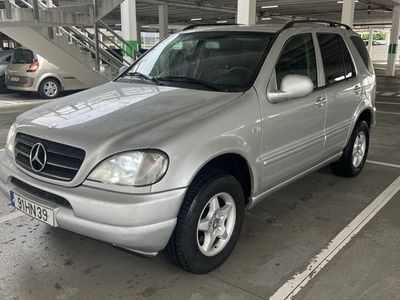 Mercedes ML270