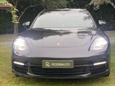 Usado Porsche Panamera Sport Turismo 462 HP (339 kW) 2018 Cinza escuro Carrinha