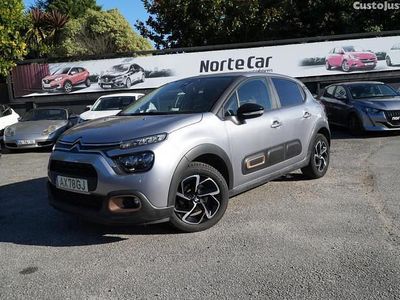 Branco Usado 2023 Citroën C3 PureTech Citadino | € 12.150 (Preço justo)