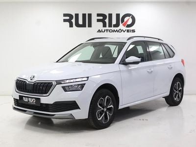 Usado Skoda Kamiq Ambition 110 HP (80 kW) 2022 Branco SUV