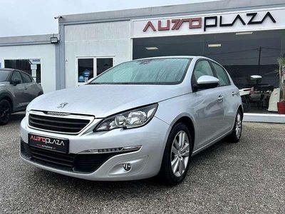 Usado Peugeot 308 Active 120 HP (88 kW) 2015 Cinza