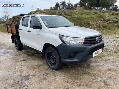 usado Toyota HiLux 2.4D4D 4X4 5 LUGARES Nacional