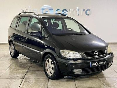 Usado Opel Zafira Elegance 100 HP (73 kW) 2000 Preto Monovolume