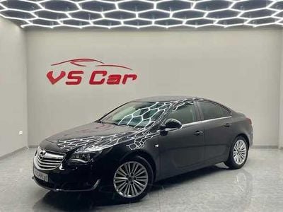 Usado Opel Insignia 120 HP (88 kW) 2014 Preto