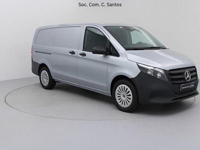 Usado Mercedes Vito 136 HP (100 kW) 2025 Cinza Van
