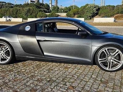 Cinzento Usado 2009 Audi R8 Coupé Coupé | € 62.000