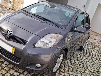 Usado Toyota Yaris 69 HP (50 kW) 2011 Citadino