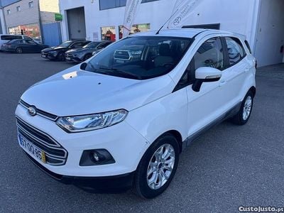 Branco Usado 2015 Ford Ecosport Titanium SUV | € 8.750