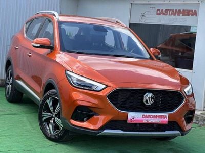 Usado MG ZS Comfort 106 HP (77 kW) 2023 Laranja Sedan