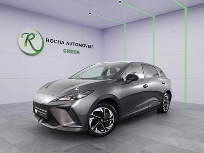 Usado MG MG4 EV Comfort 150 kW (204 HP) 2023 Cinza Citadino