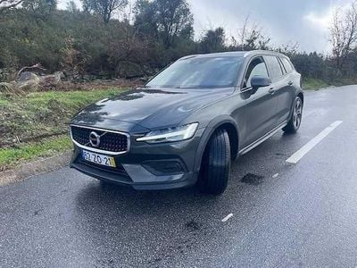 Usado 2019 Volvo V60 Carrinha | € 29.500