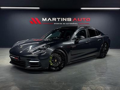 Usado Porsche Panamera 462 HP (339 kW) 2018 Cinzento