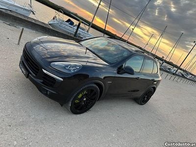 Porsche Cayenne S E-Hybrid