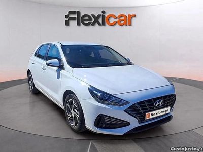 Branco Usado 2021 Hyundai i30 Style | € 15.890 (Bom preço)