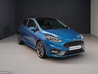 Usado Ford Fiesta ST 200 HP (147 kW) 2018 Azul Citadino