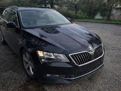 Usado 2016 Skoda Superb Sedan | € 10.950 (Caro)