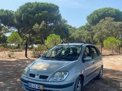 Cinzento Usado 2000 Renault Mégane GrandTour Carrinha | € 1.750