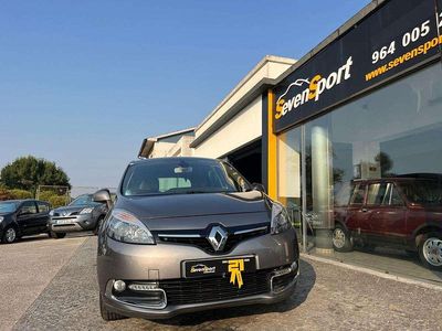 Cinzento Usado 2015 Renault Scénic III Expression Monovolume | € 11.000