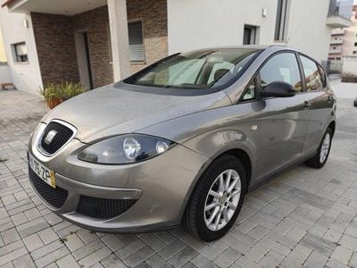 Usado Seat Altea 102 HP (75 kW) 2005 Monovolume