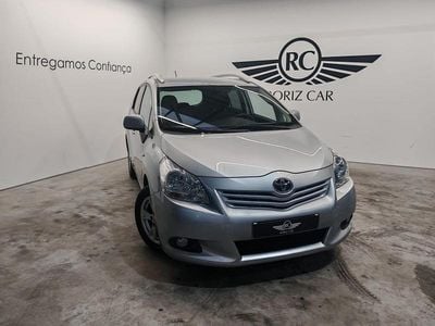 Cinza Usado 2010 Toyota Verso Monovolume | € 12.890