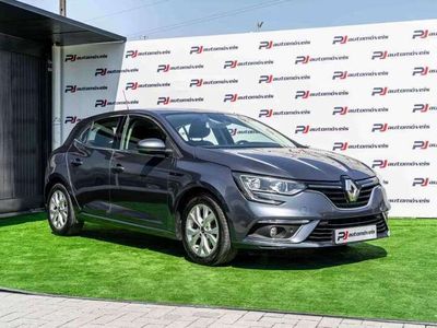 Usado Renault Mégane IV Zen 115 HP (84 kW) 2019 Cinzento