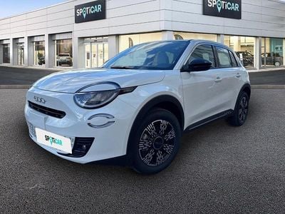 Usado Fiat 600 145 HP (106 kW) 2025 Branco SUV