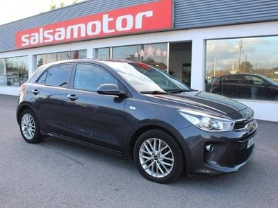 Usado Kia Rio 90 HP (66 kW) 2018 Cinzento