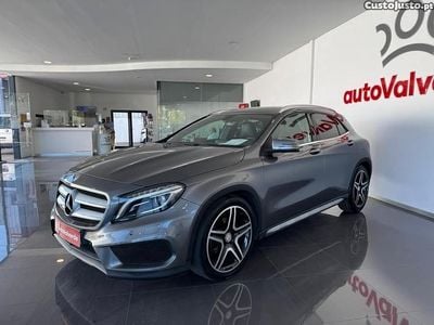 Usado Mercedes GLA200 AMG line 136 HP (100 kW) 2015 Cinza SUV