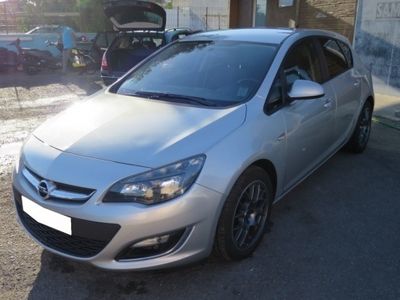 usado Opel Astra 1.7 CDTi Cosmo 105g S/S