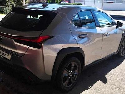 Cinzento Usado 2021 Lexus UX 200 SUV | € 28.000