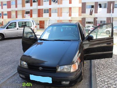 usado Toyota Carina E Liftback 1.6 Classy