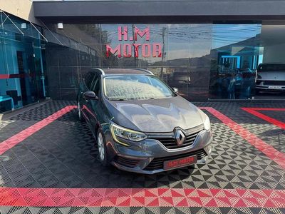 Cinzento Usado 2020 Renault Mégane GrandTour Zen Carrinha | € 15.900 (Preço justo)