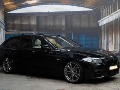 BMW M550