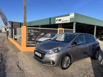 Cinza escuro Usado 2019 Peugeot 208 Signature Sky Citadino | € 10.450 (Bom preço)