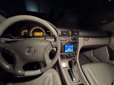 Mercedes C220