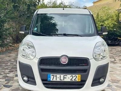 Branco Usado 2011 Fiat Doblò Monovolume | € 13.500