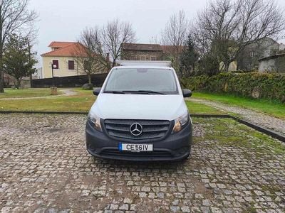 Usado Mercedes Vito 114 HP (83 kW) 2017 Branco Van