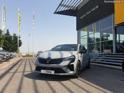Cinza Usado 2024 Renault Clio V Esprit Alpine Citadino | € 20.600 (Preço elevado)