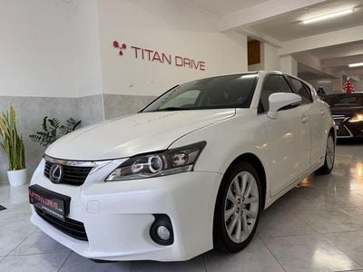 Branco Usado 2014 Lexus CT200h Business Edition | € 14.900