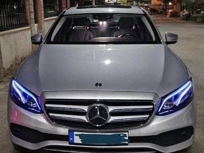 Usado 2019 Mercedes E350 Sedan | € 22.000