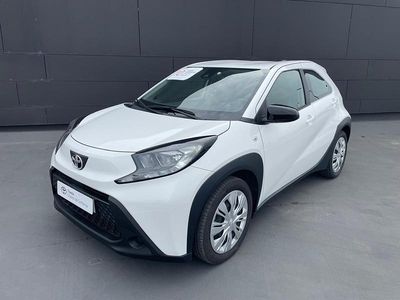 Usado Toyota Aygo X X-play 72 HP (52 kW) 2024 Branco (sólida) SUV