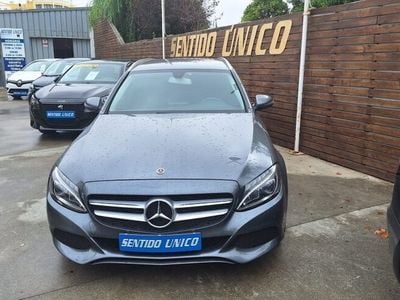 Usado Mercedes C200 Avantgarde 136 HP (100 kW) 2019 Cinzento Carrinha