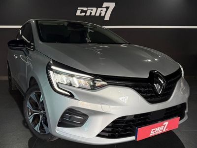 Usado Renault Clio V Intens 91 HP (66 kW) 2023 Cinza prata
