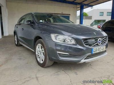 usado Volvo V60 2.0 D3 R-Design Mom.Geartronic