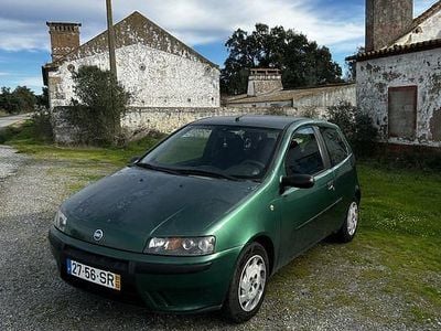 Usado 2001 Fiat Punto | € 2.500 (Bom preço)