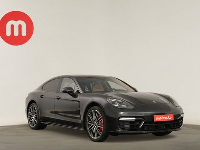 Porsche Panamera 4S