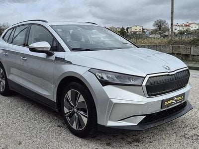 Usado Skoda Enyaq iV 132 kW (180 HP) 2021 Cinza prata SUV