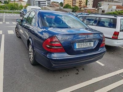 Mercedes E220