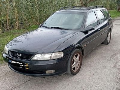 Usado 1998 Opel Vectra Sedan | € 1.600